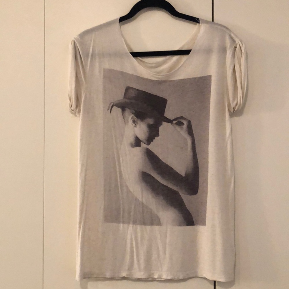 Loose fitting t shirt